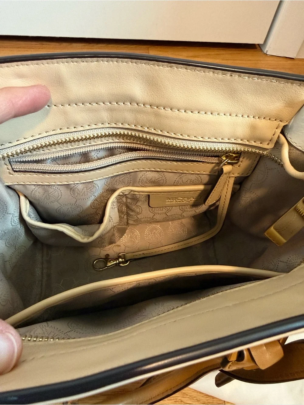 Michael Kors Colette Color-block Leather Satchel - Like New